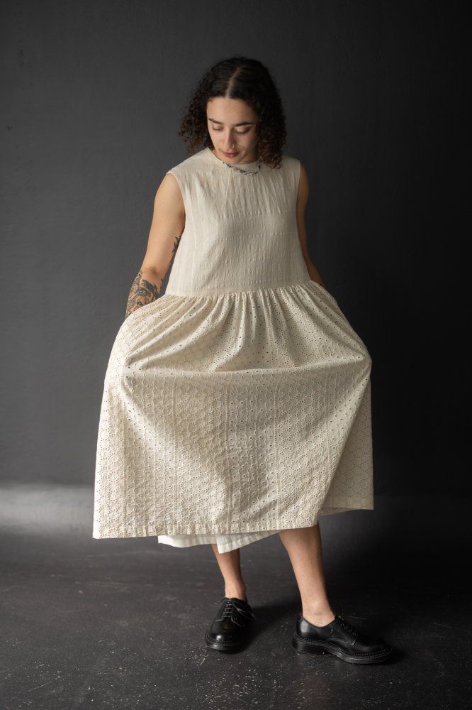 Indian Cotton - Atlas Eyelet