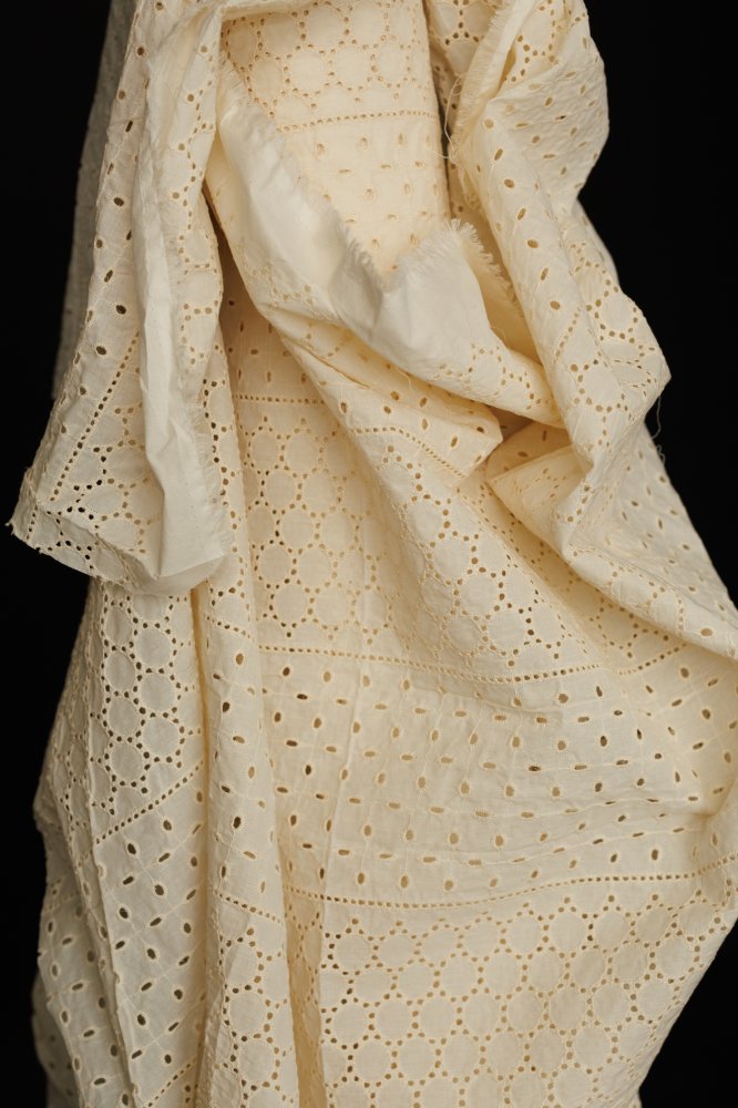 Broderie Anglaise Indian Cotton - Ecru Eyelet