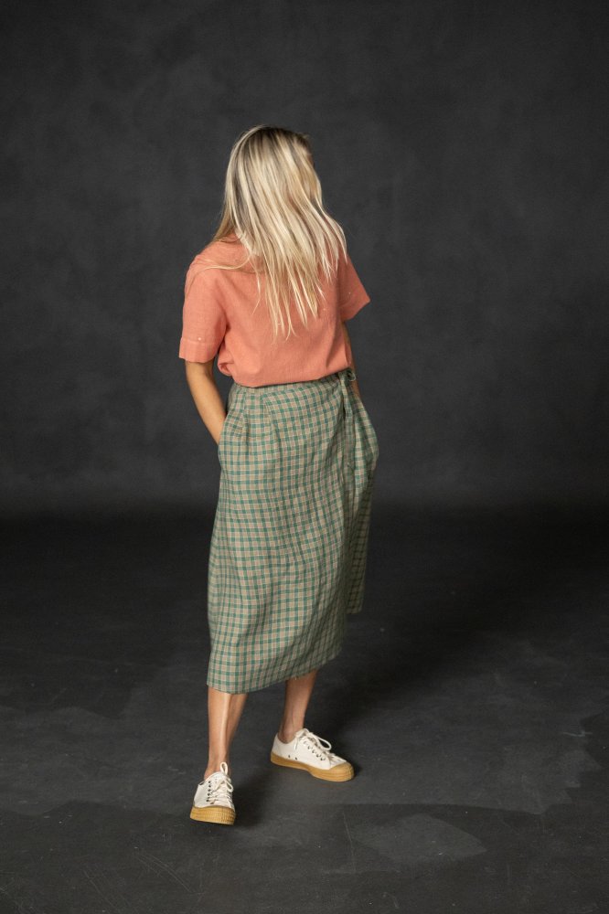 European Laundered Linen Check - Potentilla