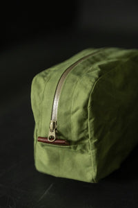 The Francli Dopp Bag PDF