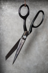 Black 8"