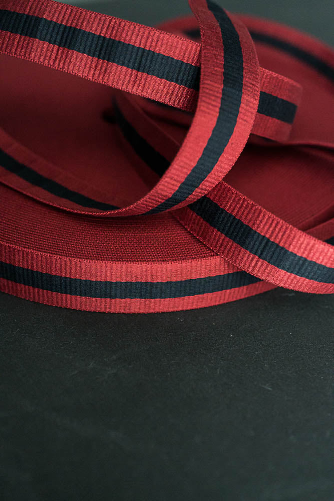 Claremont Red/Navy 40mm