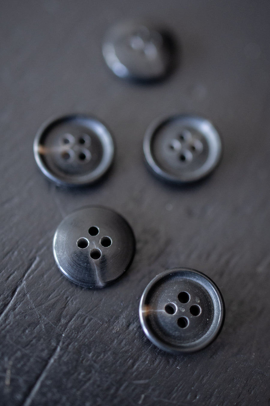 Semi Mottled Button - Dark Brown