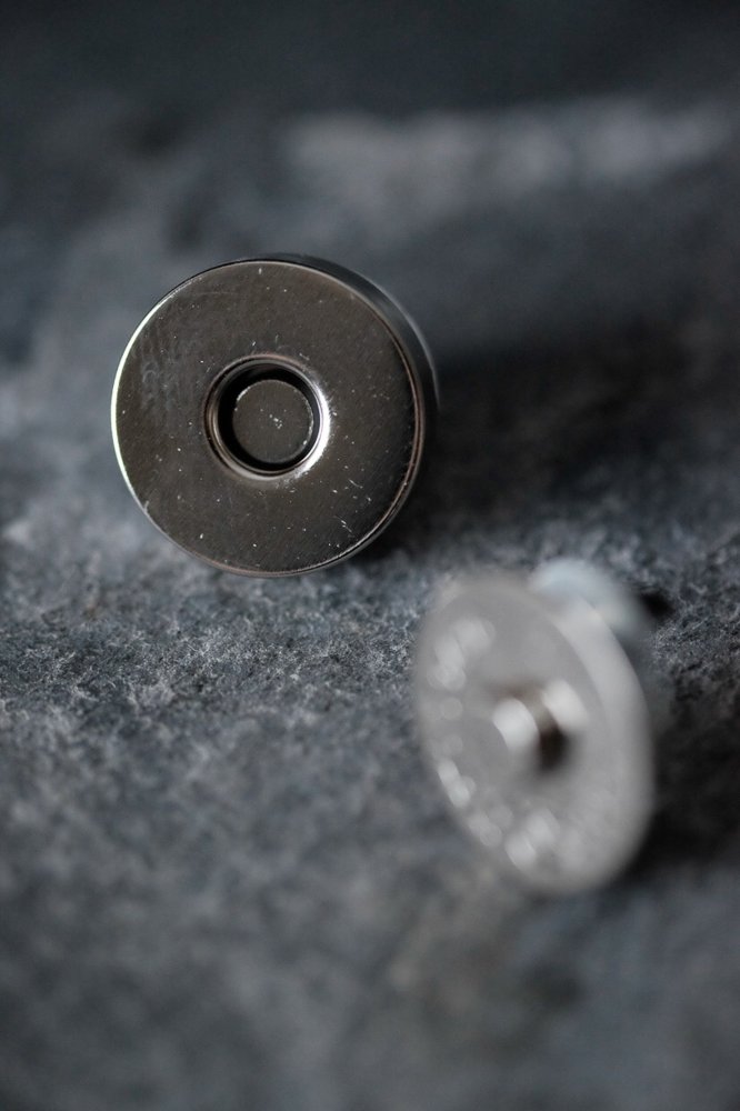 Magnetic Bag Closure